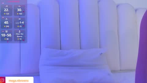 Snapshot of megan_browns1 chatting on 02/25/25, 12:55 Megan  online show from 02/25/25, 12:55