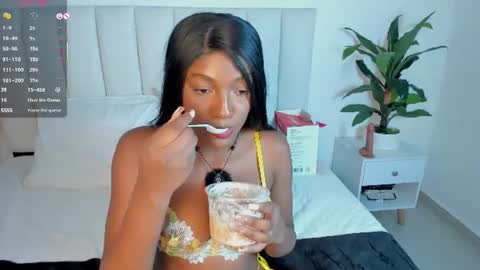 megan_brunette2 online show from 06/12/26, 11:46