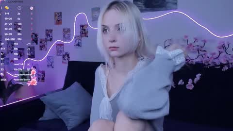 Megan and Anna online show from 12/19/25, 07:10