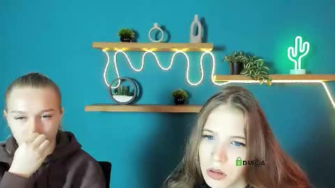 megan_cold online show from 10/17/25, 08:39