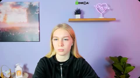 megan_cold online show from 10/19/25, 08:48
