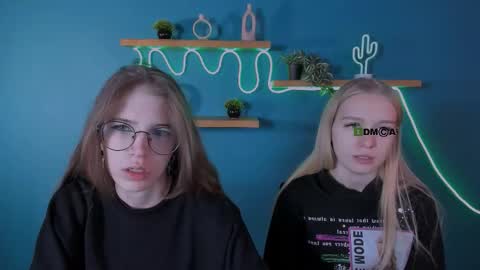 megan_cold online show from 10/24/25, 08:22