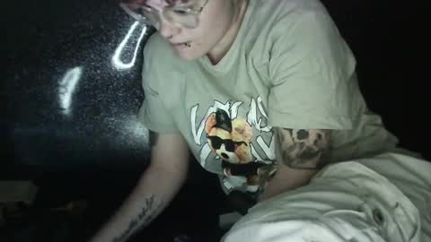 Megan and sophi online show from 12/14/24, 08:56