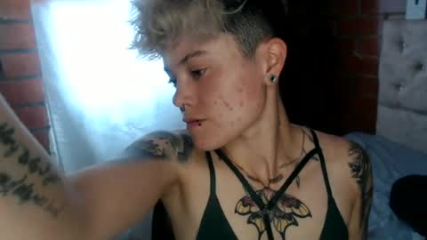 Snapshot of megan_coop3r_ chatting on 07/03/26, 05:52 Megan and sophi online show from 07/03/26, 05:52