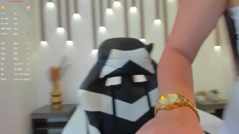 Snapshot of megan_cooper28 chatting on 10/30/25, 07:14 MEGAN COOPER online show from 10/30/25, 07:14