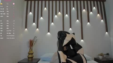 Snapshot of megan_cooper28 chatting on 11/29/25, 07:17 MEGAN COOPER online show from 11/29/25, 07:17