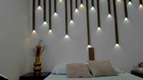 Snapshot of megan_cooper28 chatting on 12/19/25, 07:10 MEGAN COOPER online show from 12/19/25, 07:10