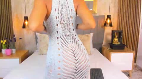 Carolina Paez online show from 09/09/25, 12:26