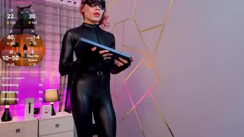 Snapshot of megan_do_santos chatting on 10/31/25, 08:32 megan do santos online show from 10/31/25, 08:32