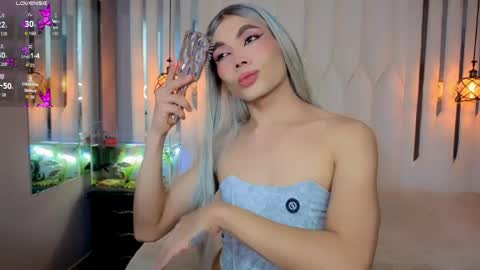 Snapshot of megan_do_santos chatting on 05/15/26, 01:18 megan do santos online show from 05/15/26, 01:18