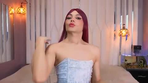 Snapshot of megan_do_santos chatting on 07/18/26, 07:50 megan do santos online show from 07/18/26, 07:50
