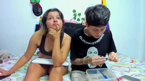 Snapshot of megan_gian_fox chatting on 02/19/25, 04:12 Megan and Gian online show from 02/19/25, 04:12