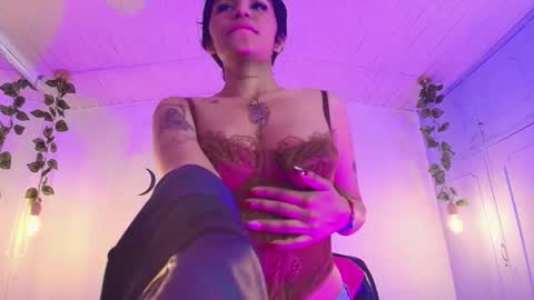 Snapshot of megan_hottts chatting on 01/12/26, 12:54 megan_hottts online show from 01/12/26, 12:54
