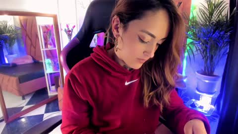    online show from 12/31/24, 08:48