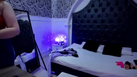 megan_jall online show from 11/21/25, 07:45