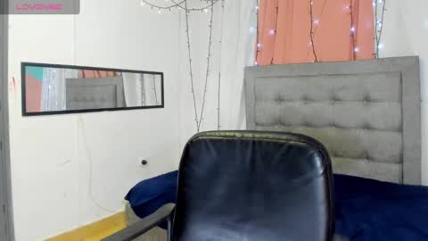 Snapshot of megan_kis9 chatting on 12/06/24, 11:03 megan online show from 12/06/24, 11:03