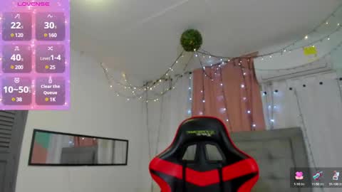 Snapshot of megan_kis9 chatting on 03/01/25, 03:27 megan online show from 03/01/25, 03:27