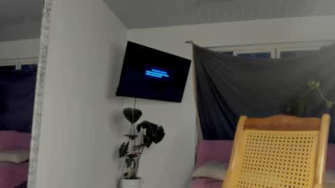 Snapshot of megan_lu20 chatting on 10/09/25, 04:43 Megan Lu online show from 10/09/25, 04:43