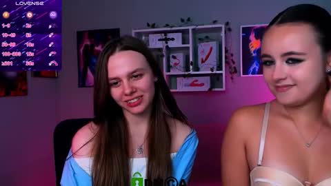 Snapshot of megan_moon1 chatting on 09/10/25, 02:06 Megan online show from 09/10/25, 02:06