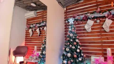 megan_raiin online show from 12/21/25, 08:32