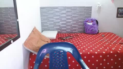 Snapshot of megan_scottt2 chatting on 04/04/26, 01:37 megan online show from 04/04/26, 01:37