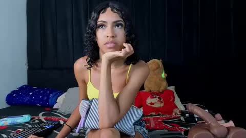 Snapshot of megan_stathan chatting on 11/24/25, 09:47 Megan online show from 11/24/25, 09:47