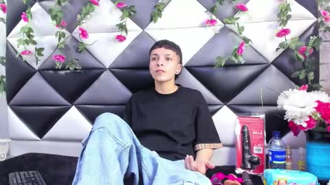 megan_thompsonn_ online show from 09/20/25, 02:23