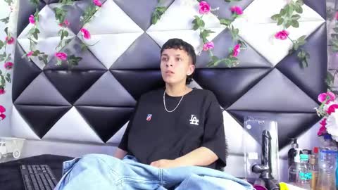 megan_thompsonn_ online show from 11/26/25, 02:12