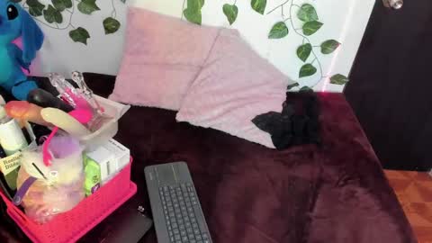 Megan online show from 12/04/24, 12:14