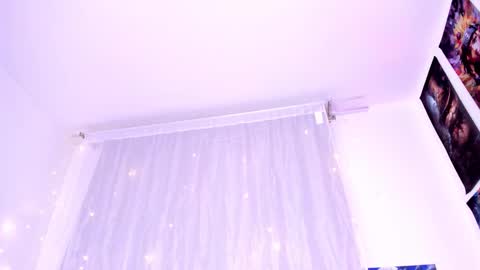 Snapshot of megan_yagami chatting on 11/27/25, 05:42 Megan online show from 11/27/25, 05:42