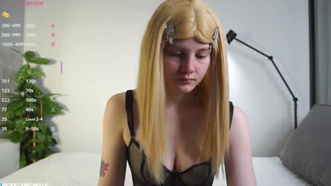 Michelle online show from 02/01/25, 05:07