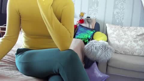 Nicki--------- Welcome to my Room online show from 02/18/25, 07:32