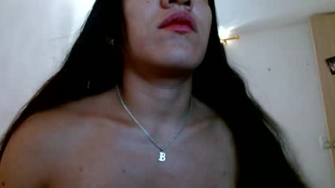 Snapshot of meganharry chatting on 06/30/26, 02:18 meganharry online show from 06/30/26, 02:18