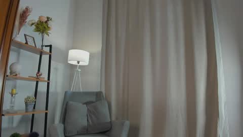 Elly online show from 05/11/26, 02:45