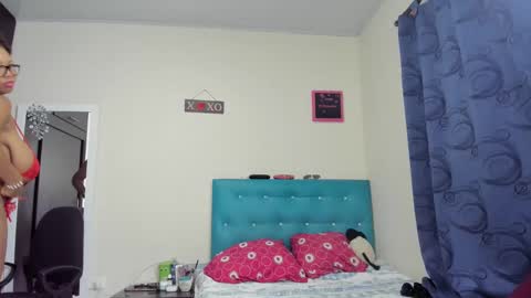 megan        online show from 02/06/25, 05:25