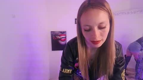 Snapshot of meganlk chatting on 09/25/25, 11:30 MEGAN online show from 09/25/25, 11:30
