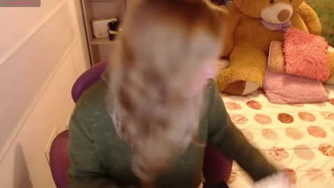 Snapshot of meganlk chatting on 04/23/26, 10:03 MEGAN online show from 04/23/26, 10:03