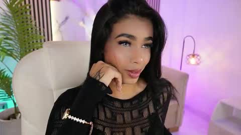 Megan Lowell online show from 11/21/25, 07:12