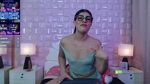 MeganM online show from 01/02/25, 06:12