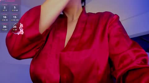 Snapshot of meganmyerss_ chatting on 10/16/25, 08:54 meganmyerss_ online show from 10/16/25, 08:54