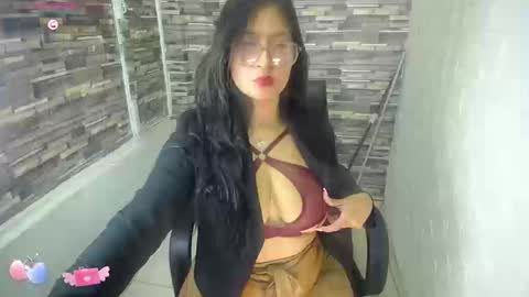 i am megan seduce me and lets fulfill all our naughty thoughts boss. model indepent online show from 09/12/25, 12:38