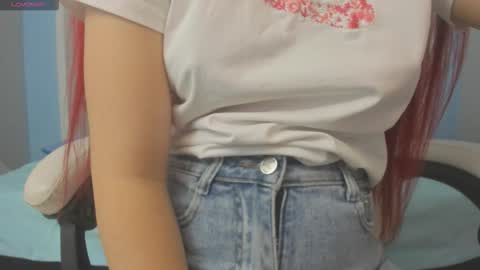 Snapshot of meganqueen2 chatting on 11/19/25, 12:16 Megan Queen online show from 11/19/25, 12:16