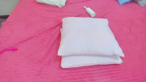 Megan Queen online show from 04/01/26, 01:41