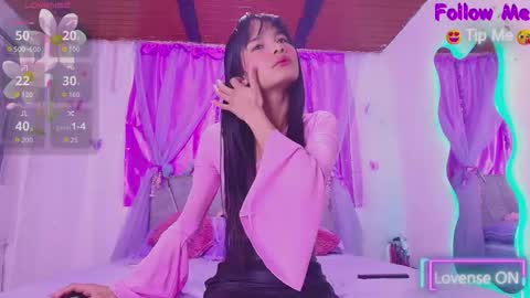 Snapshot of meganrouss7 chatting on 10/05/25, 11:41 Megan online show from 10/05/25, 11:41