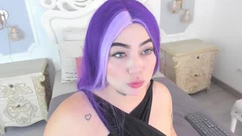 Snapshot of meganstar__ chatting on 10/26/25, 12:00 Megan online show from 10/26/25, 12:00