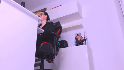 Snapshot of meganstones chatting on 12/21/24, 04:36 Megan online show from 12/21/24, 04:36