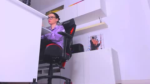 Snapshot of meganstones chatting on 02/09/25, 08:13 Megan online show from 02/09/25, 08:13