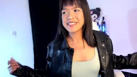 Snapshot of meganthompsonn chatting on 01/13/26, 04:29 Megan online show from 01/13/26, 04:29