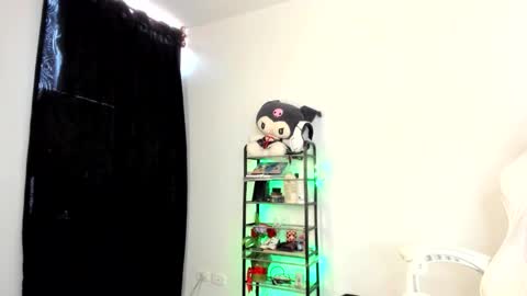 Snapshot of meganthompsonn chatting on 03/27/26, 08:41 Megan online show from 03/27/26, 08:41