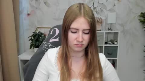 Megan online show from 10/02/25, 05:47